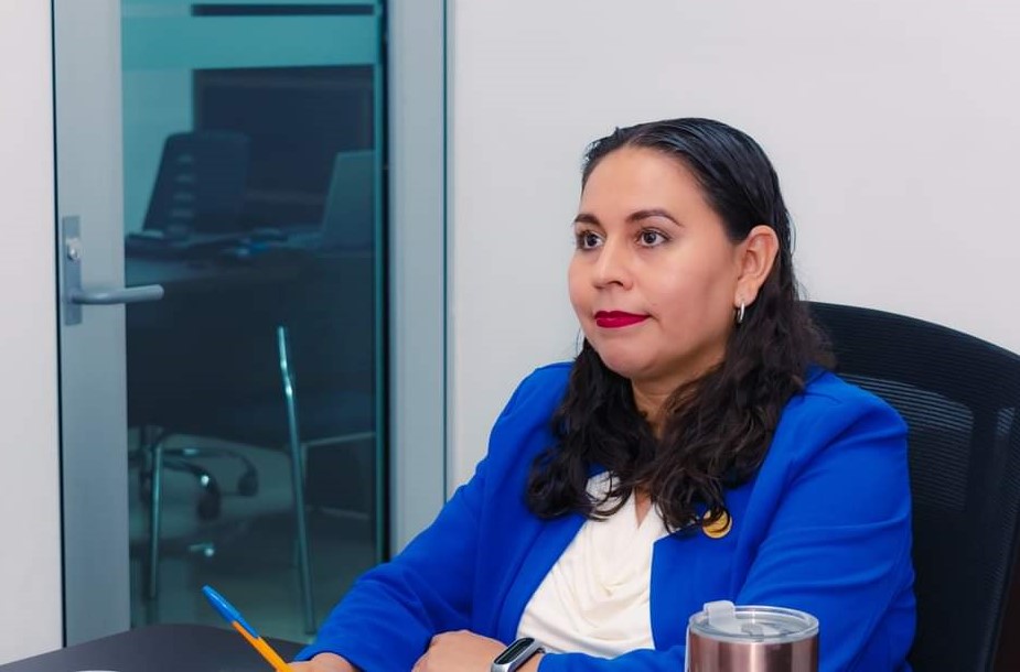 La Dra. María Consuelo Lemus Pool en su exposición en el módulo 3 del diplomado