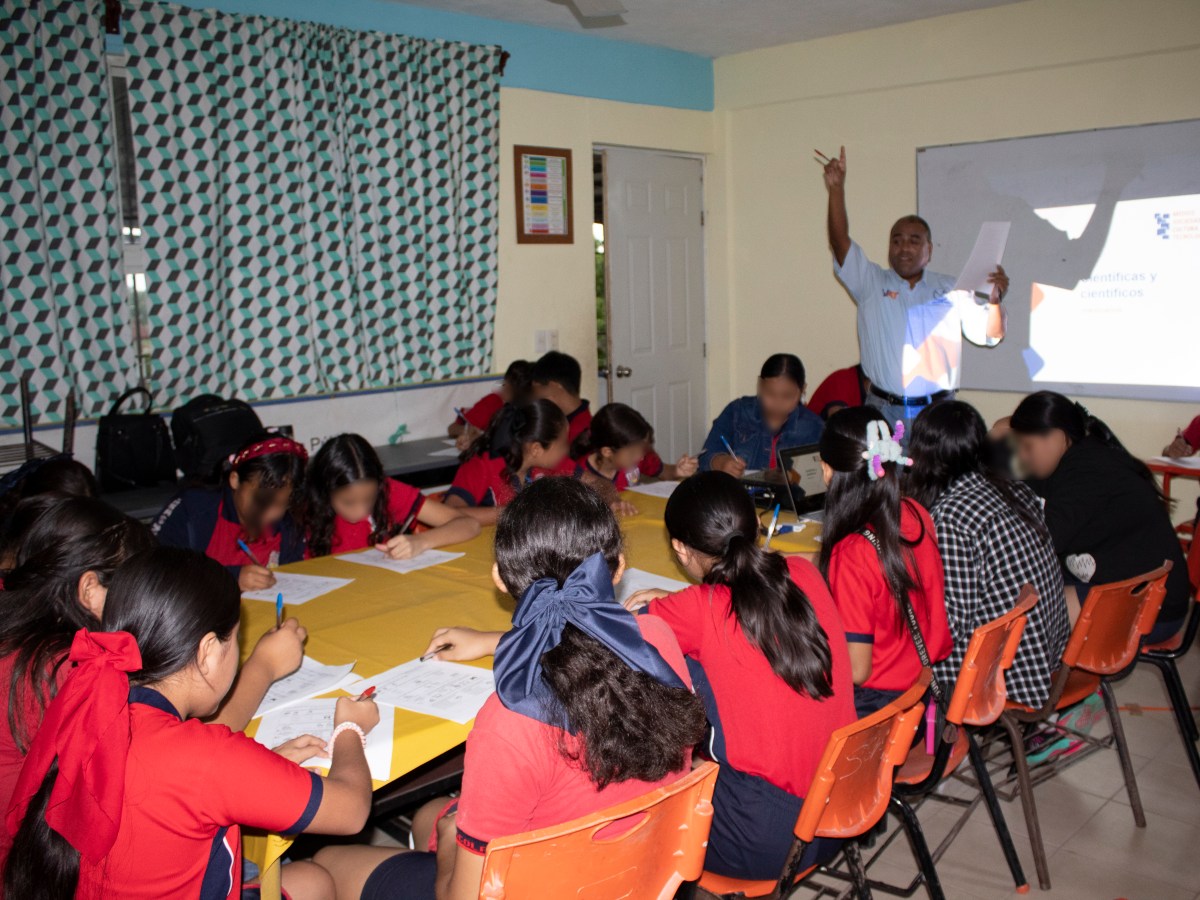 Postal Radiofónica de niñas y niños de la Primaria Carlos Riestra de Ciudad Madero,&nbsp;Tamaulipas.