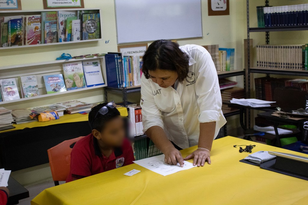 Actividad del Programa “Amor por la Ciencia” en la Escuela Primaria Carlos Riestra Rodríguez.