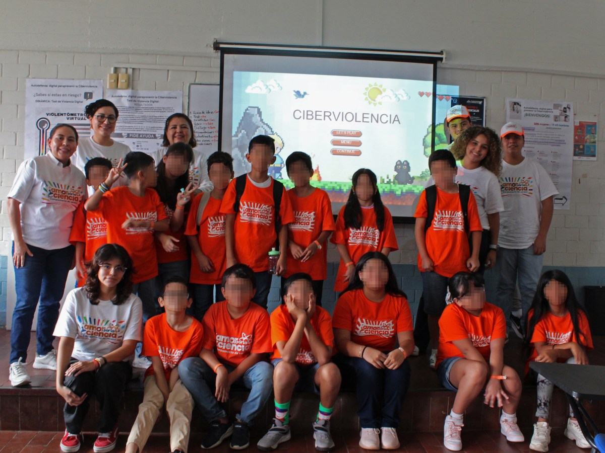 Formando Ciudadanos Digitales Seguros durante el Campamento de Verano&nbsp;UAT